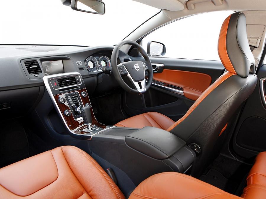 Volvo V60 T5 2011 года  (AU) (фото 6 из 14)